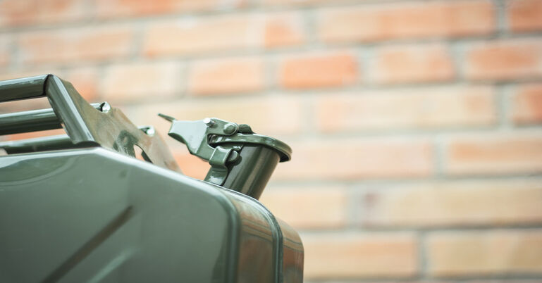 Why a Jerry Can is the Best Gas Can For Survival